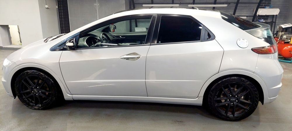Honda Civic 1.8  I-VTEC 140 CP