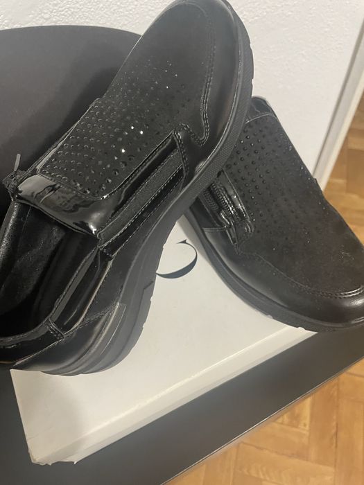 Vand ghete din piele noi nr 39