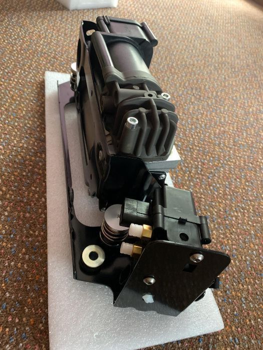 Compresor complet + Bloc de valve -BMW F07 GT, NOU, Garantie