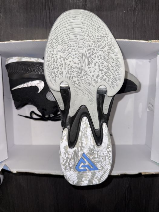 Баскетболни обувки  Nike Zoom Freak 4 "Zeus" - размер 44