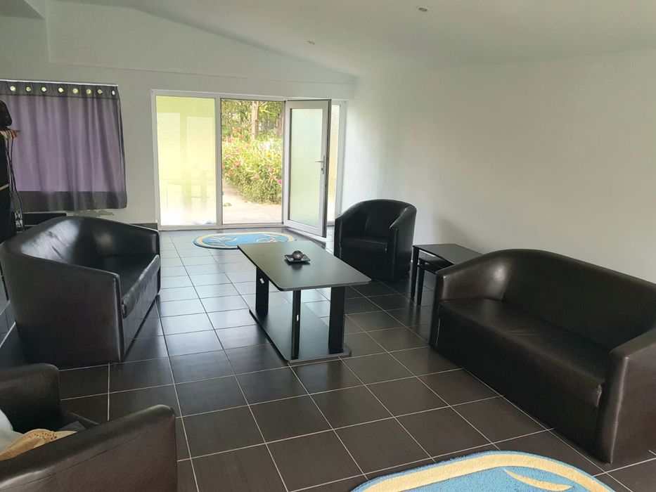 Vând casa cu teren 1550 mp