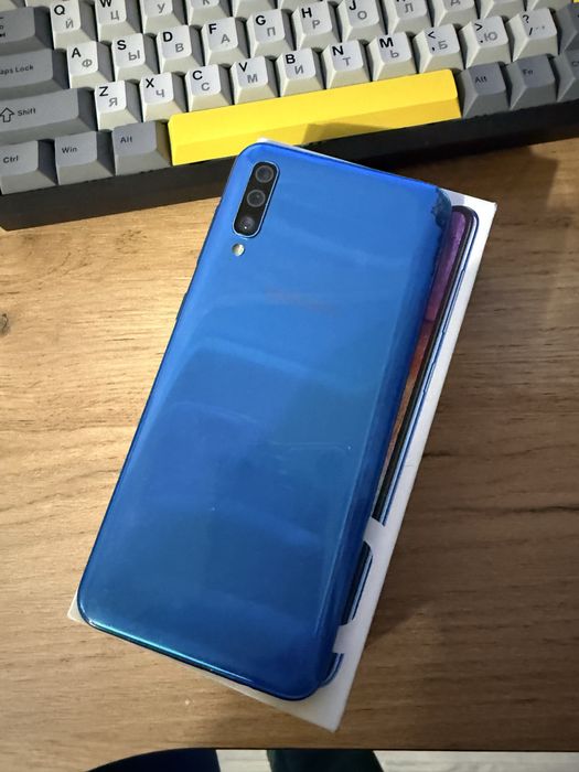 Samsung a50 64gb