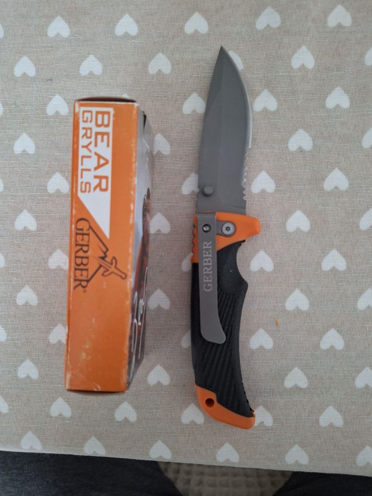 Нож Scout Knife Bear Grylls-оригинал