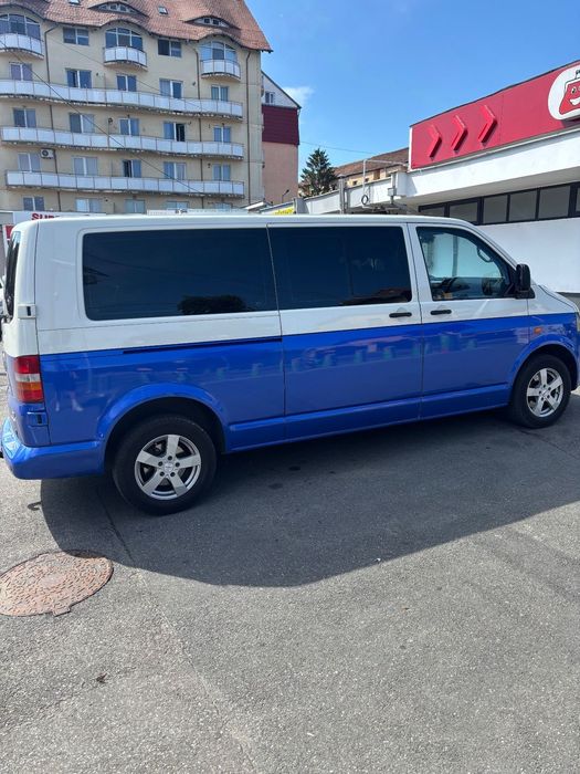 Volkswagen Multivan Volkswagen Caravelle T5 4x4 Autoutilitara