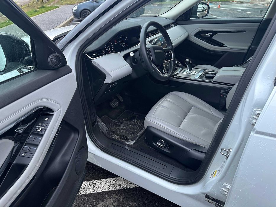 Range Rover Evoque 2023 | 4x4 | 2.0D | HYBRID | Rate | MEGA FULL |