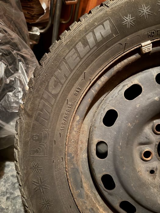 Зимни гуми Michelin 195/65/R15 с джанти за Chrysler PT Cruiser