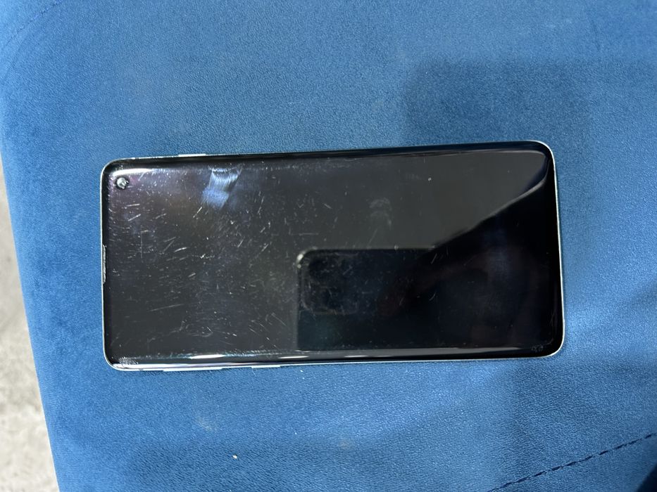 Продаю срочно Самсунг Galaxy S10