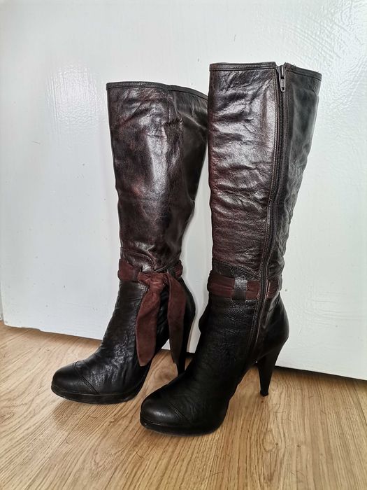 Дамски ботуши на ток