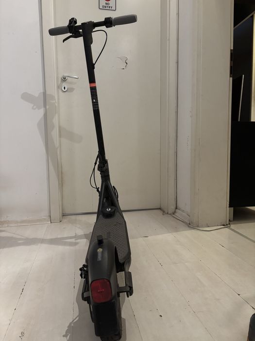 Електрическа Тротинетка ninebot f25 e