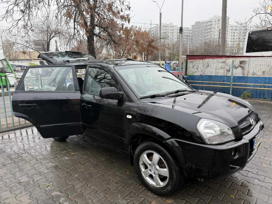 Hyundai Tucson 2.0 Benzina + GPL 140CP - stare buna, masina ingrijita!