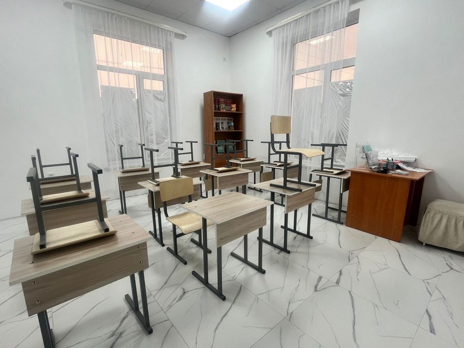 Новые парты со стульчиками