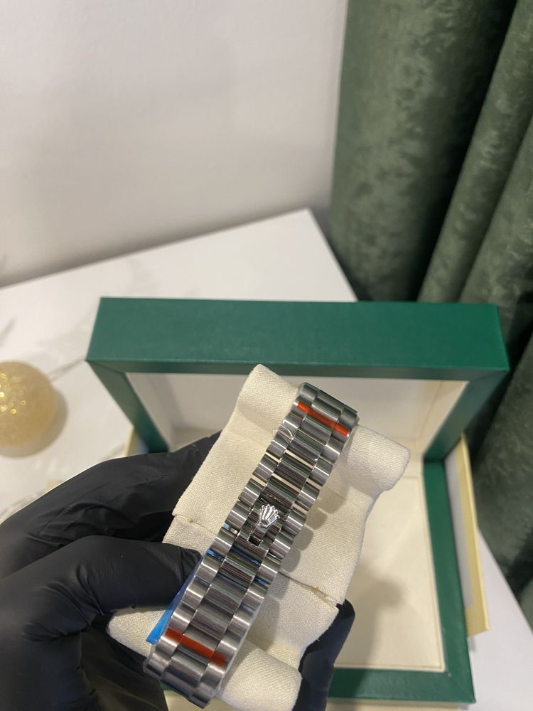Rolex Day-Date Diamonds “Marble” 36MM