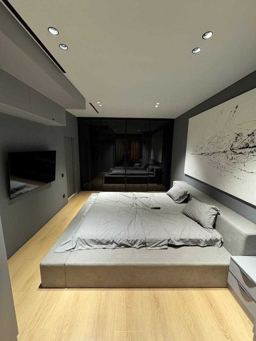 V1400 Продается 2/8/12 новостройка  ЖК N- One 105м2