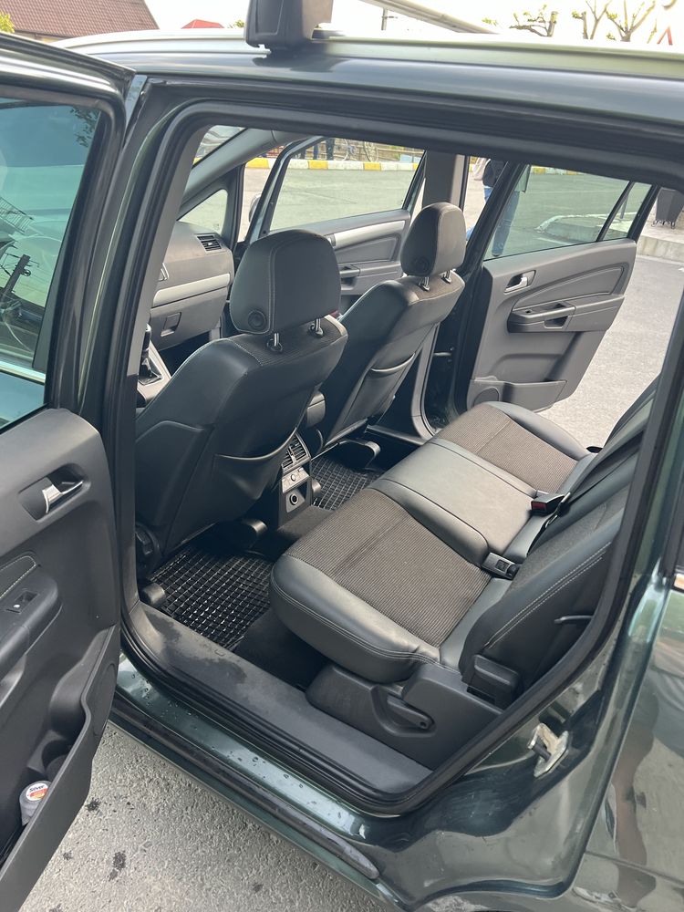 Vand opel zafira 2010 1.7 cdti