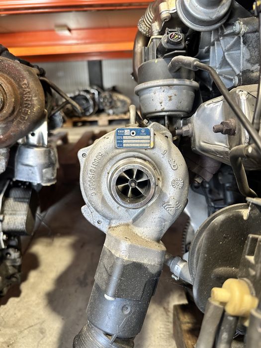 Motor 2.0 tdi Audi A4 A6 cod CAG turbina injectoare pompa injectie