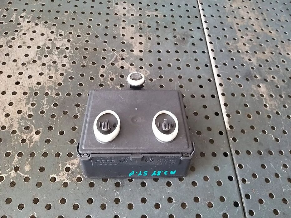 Modul calculator usa stanga fata audi a3 8y 5q0959593k 5q0959593f