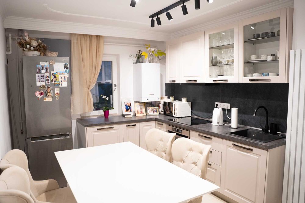 PROPRIETAR Vand Apartament Decomandat Ultralux