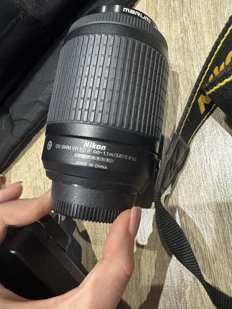 DSLR Nikon D3300 obiectiv 18-55mm si obiectiv 55-200mm