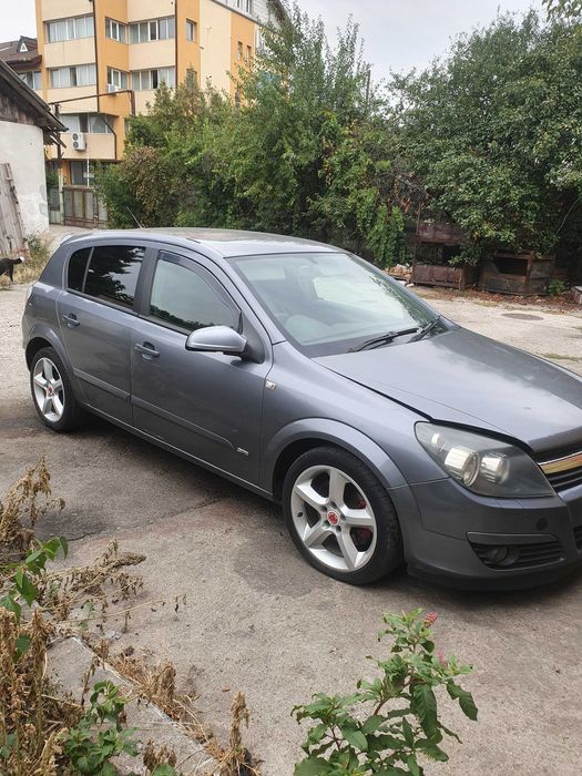 Fata competa / Piese dezmembrari  Opel Astra H 1.9 CDTI 150 Cai