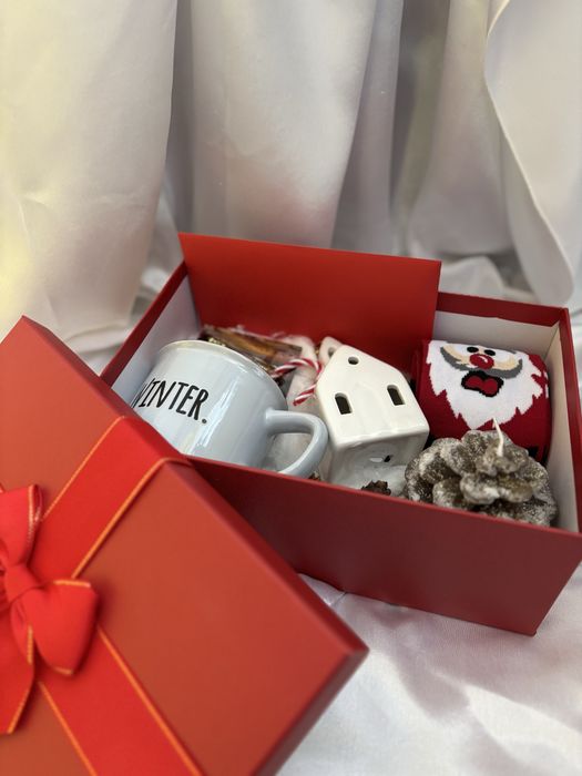 Коледен ПОДАРЪК кутия за всеки