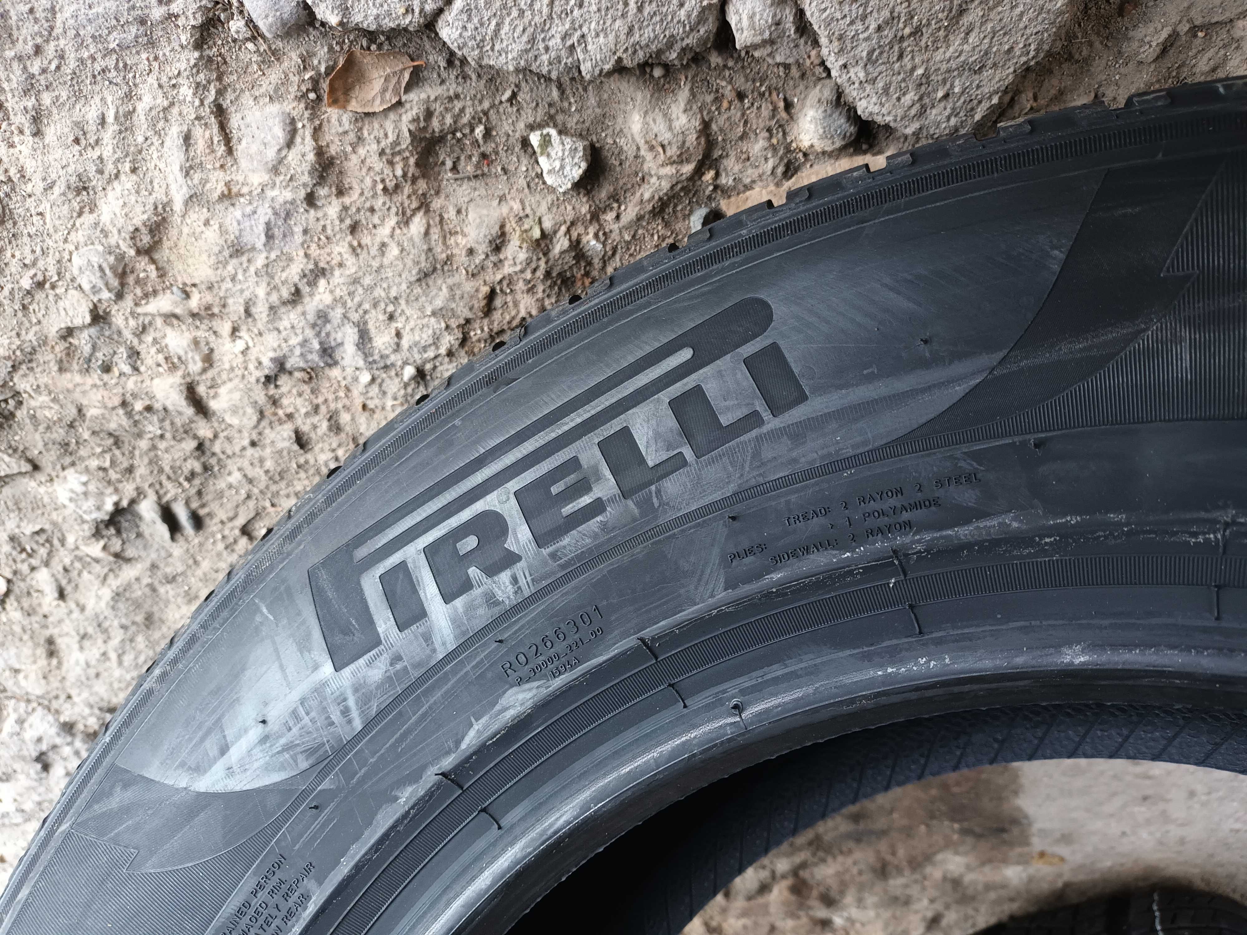 2 Нови зимни гуми 235/65 R17 Pirelli Scorpion Winter 104H AO M+S борд