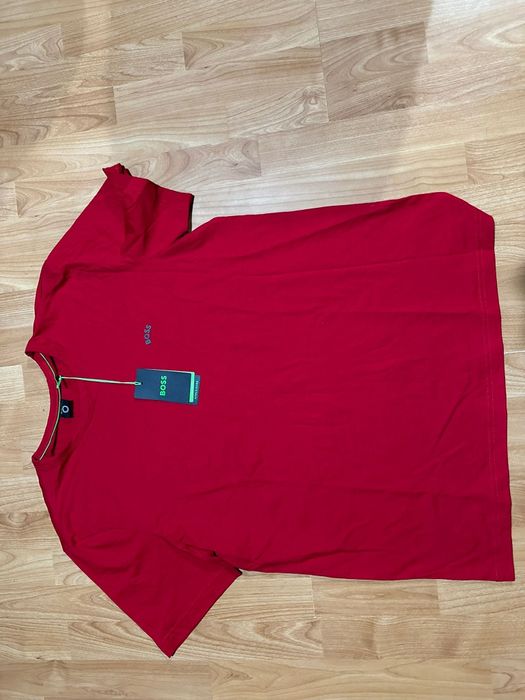 Tricouri barbati XL / XXL ( armani, hugo boss)