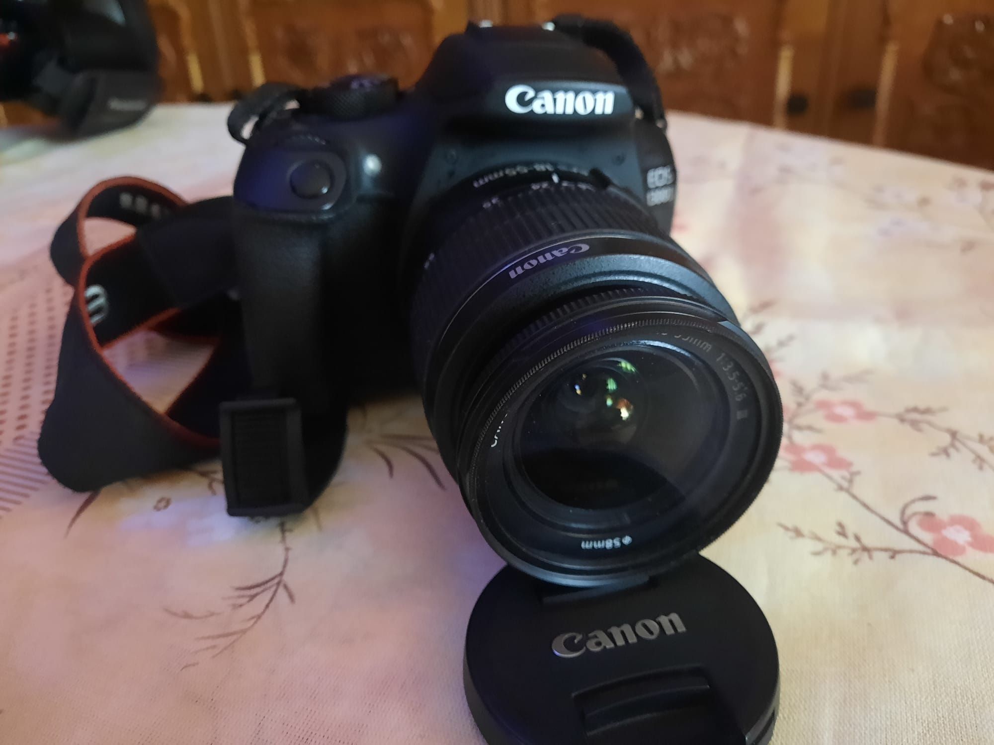 Canon EOS 1300D ca nou