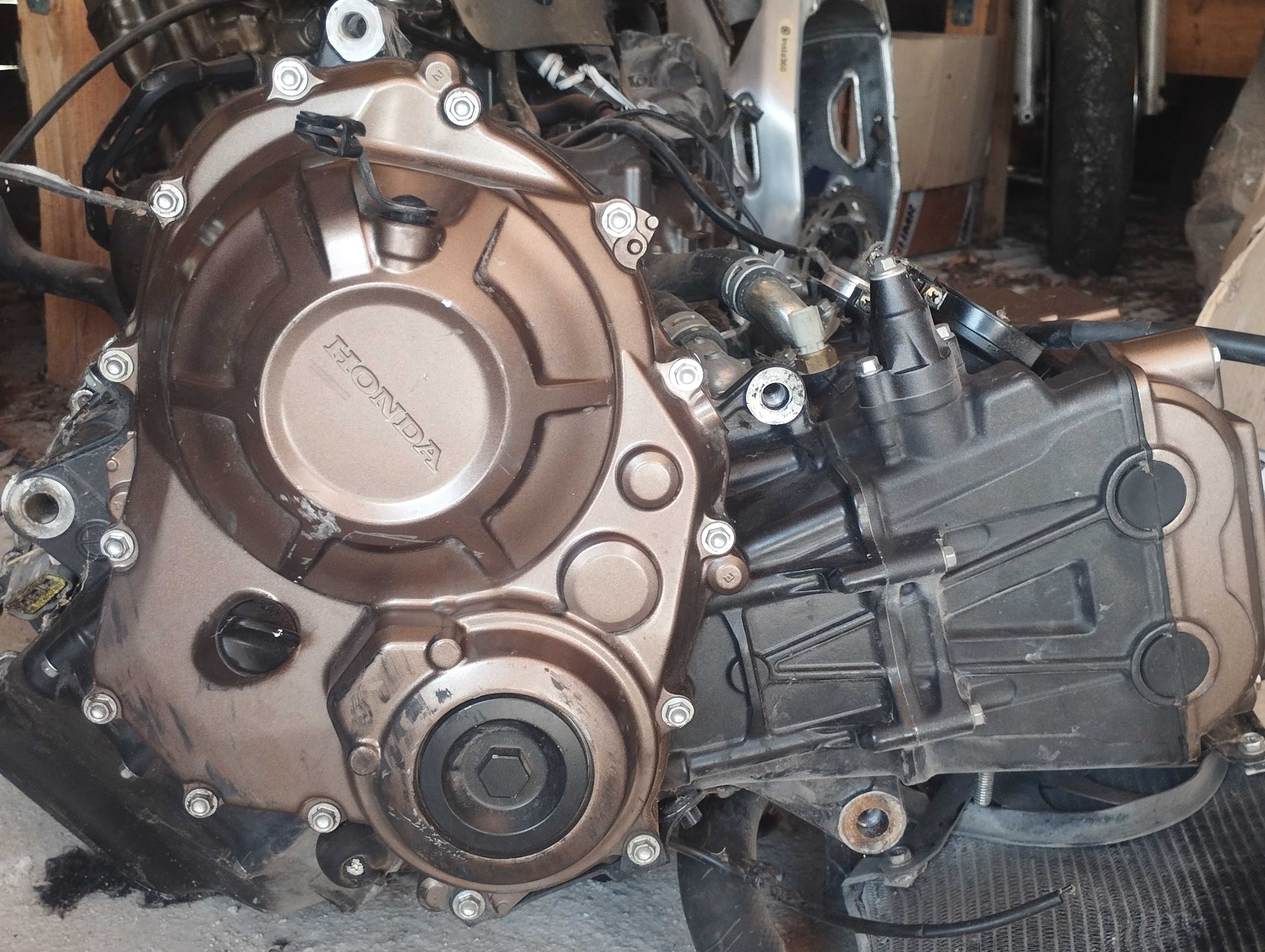 Двигател cbr650f 2017