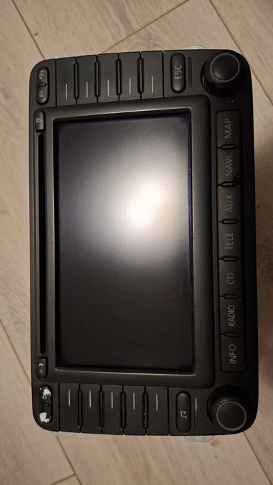 Radio CD cu navigatie Volkswagen Passat B6, Golf 5 Jetta 3. Touran