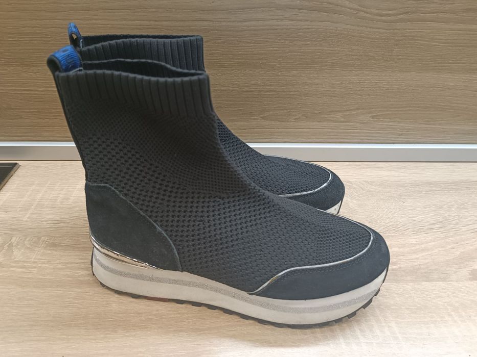 Daniele girarbo,liu Jo,български,италиански