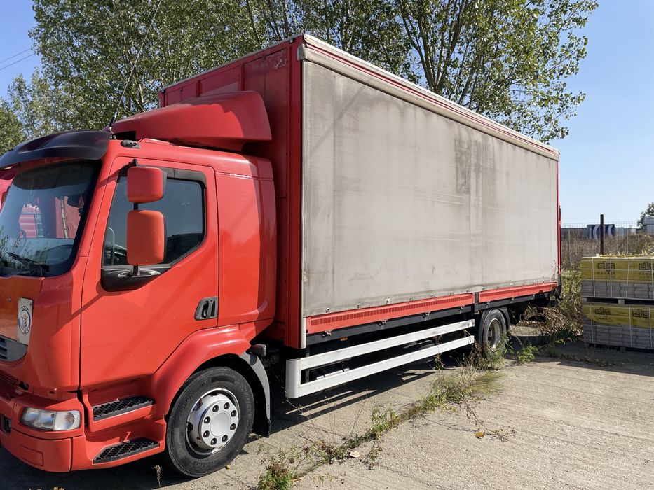 Renault Midlum.