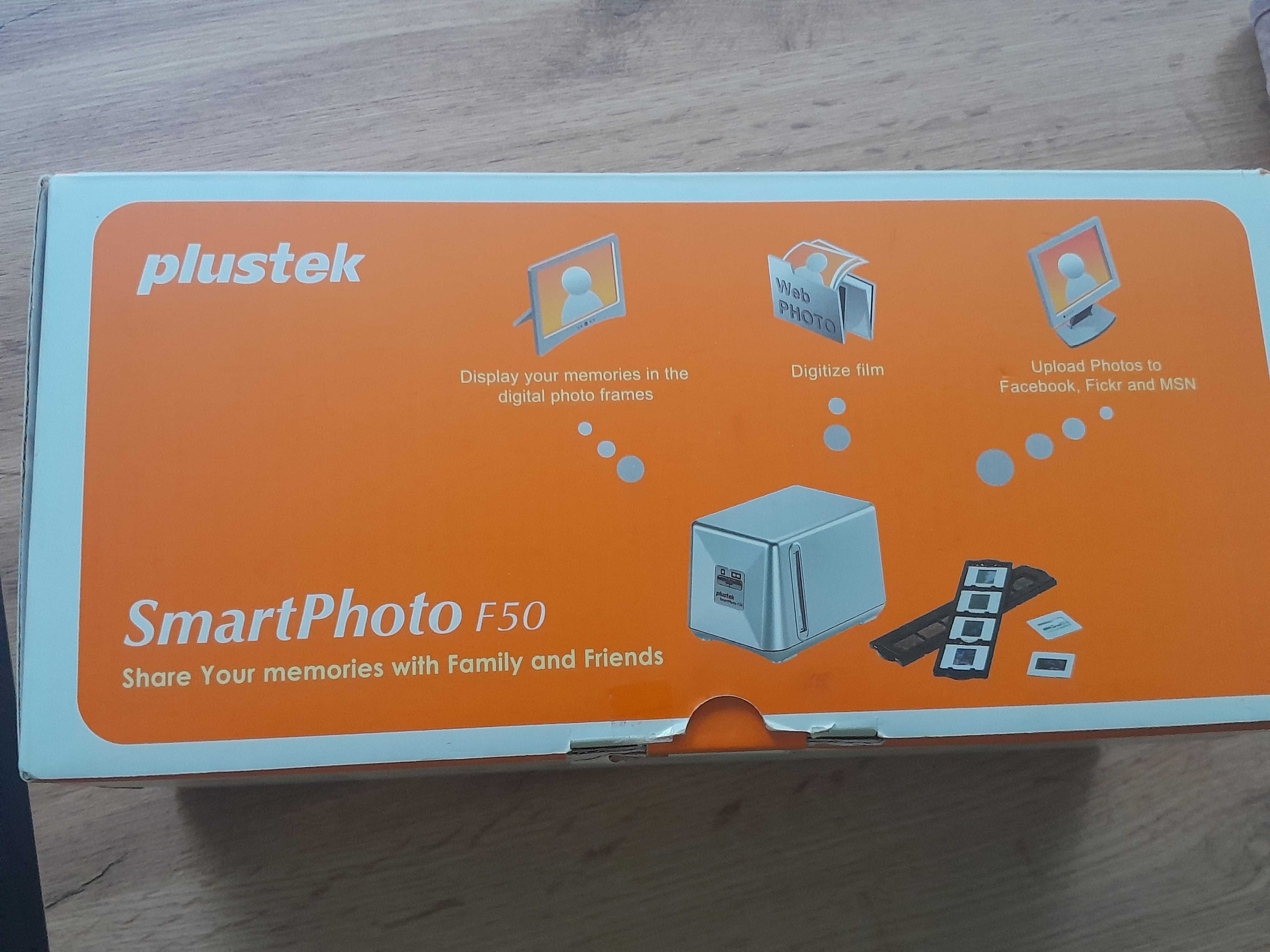 Филмов фото скенер Plustek SmartPhotо F50 за диапозитиви и фото ленти