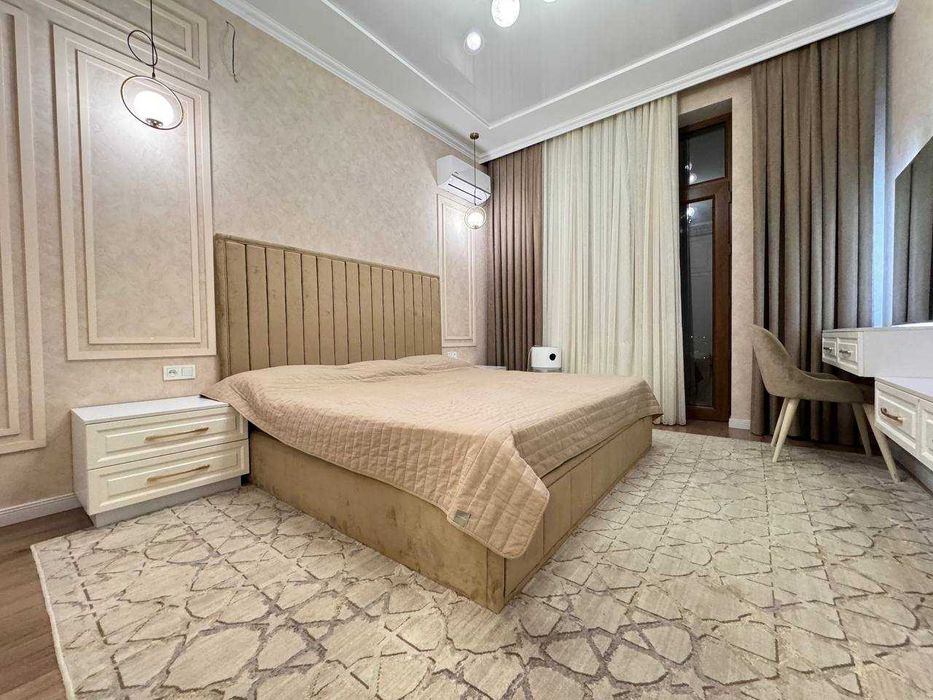 Сдаётся кв Ц-2 Рынок Алайский на короткое время (1-2 oyga beriladi)