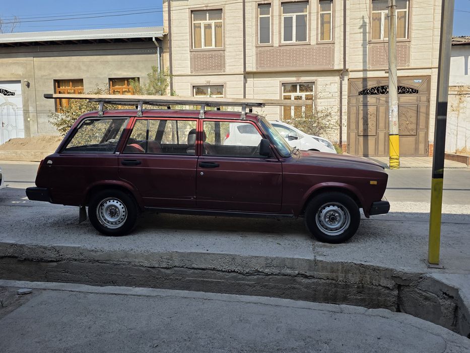 Vaz 2104 yaxshi xolatda