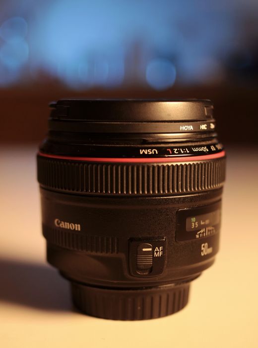 Obiectiv Canon 50mm f1.2 L si blit Godox V860 ii Canon