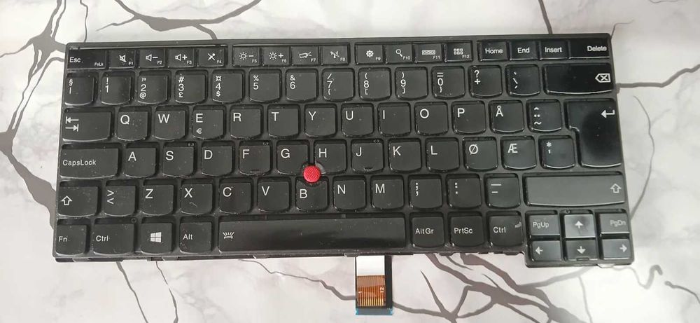 Tastatura originala Lenovo iluminata modele in anunt