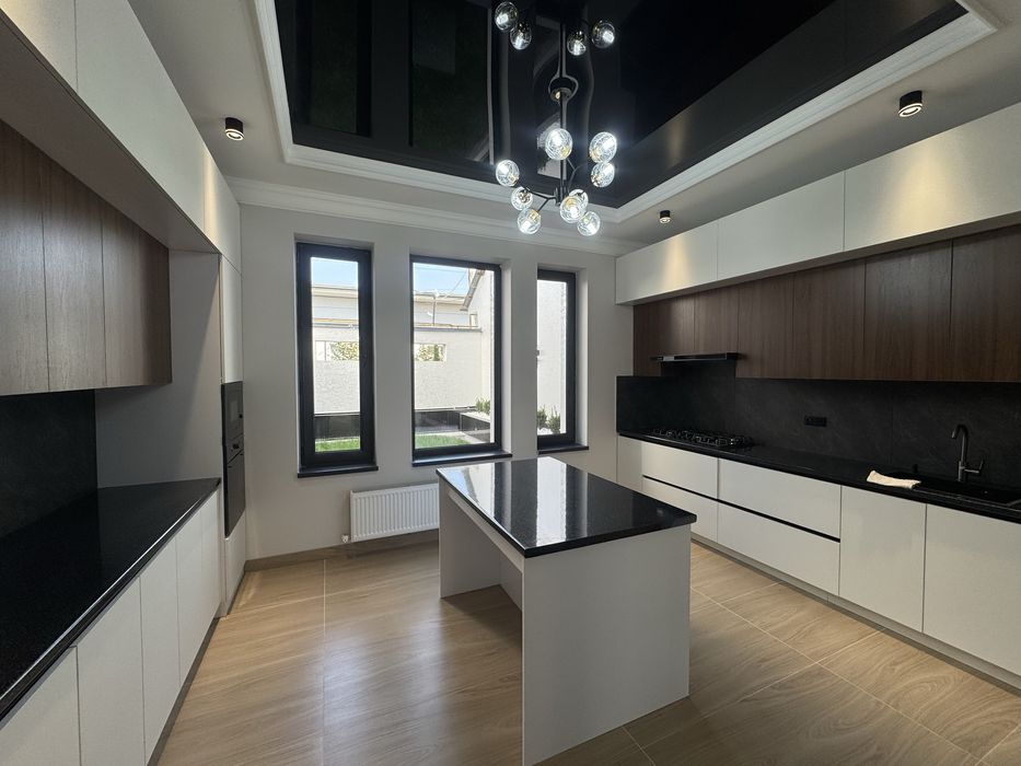 Шикарный новый дом