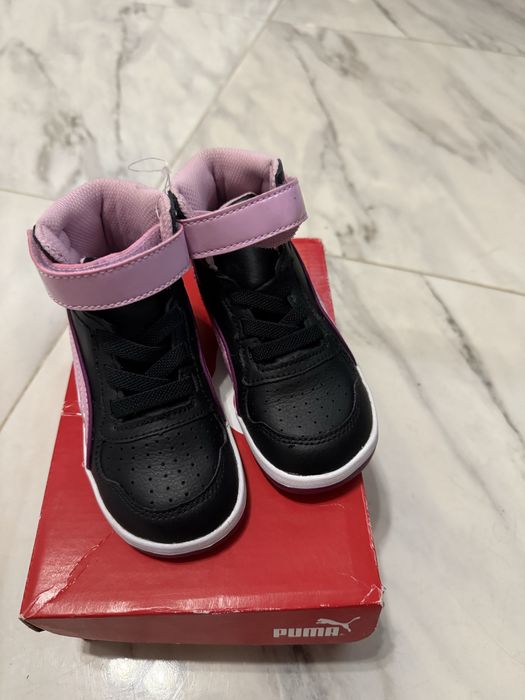 Детски маратонки Пума-Puma. Оригинални, номер 25.