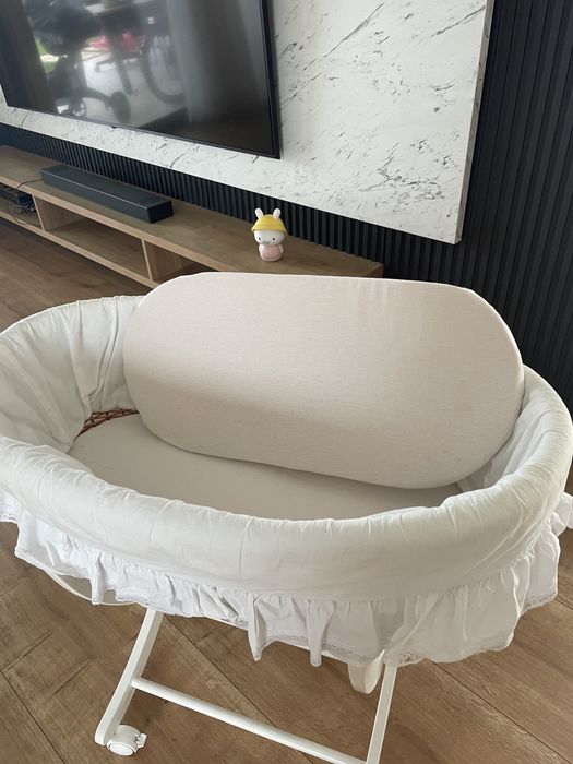 Patut portabil de bebe tip rafie