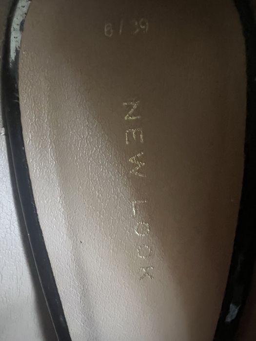 Tocuri stiletto. Mărimea 39.