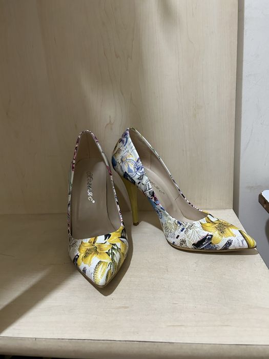 Официални обувки