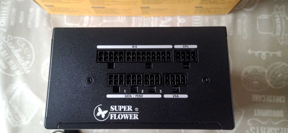 Продавам захранване Super Flower Leadex III 550W