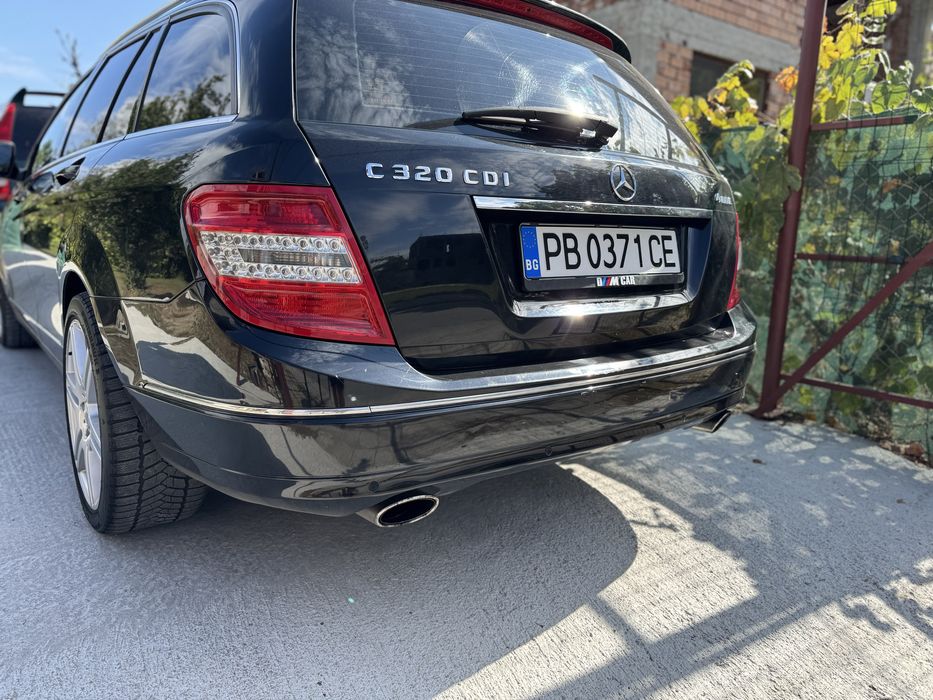 Предна и задна и прагове броня MERCEDES W204