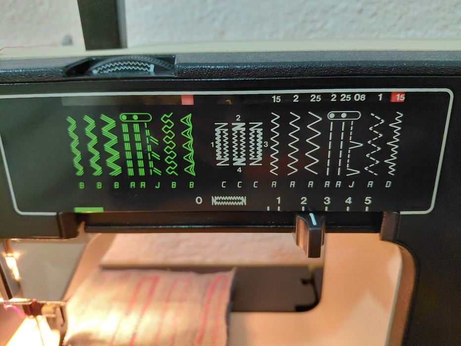 Шевна машина Хускварна