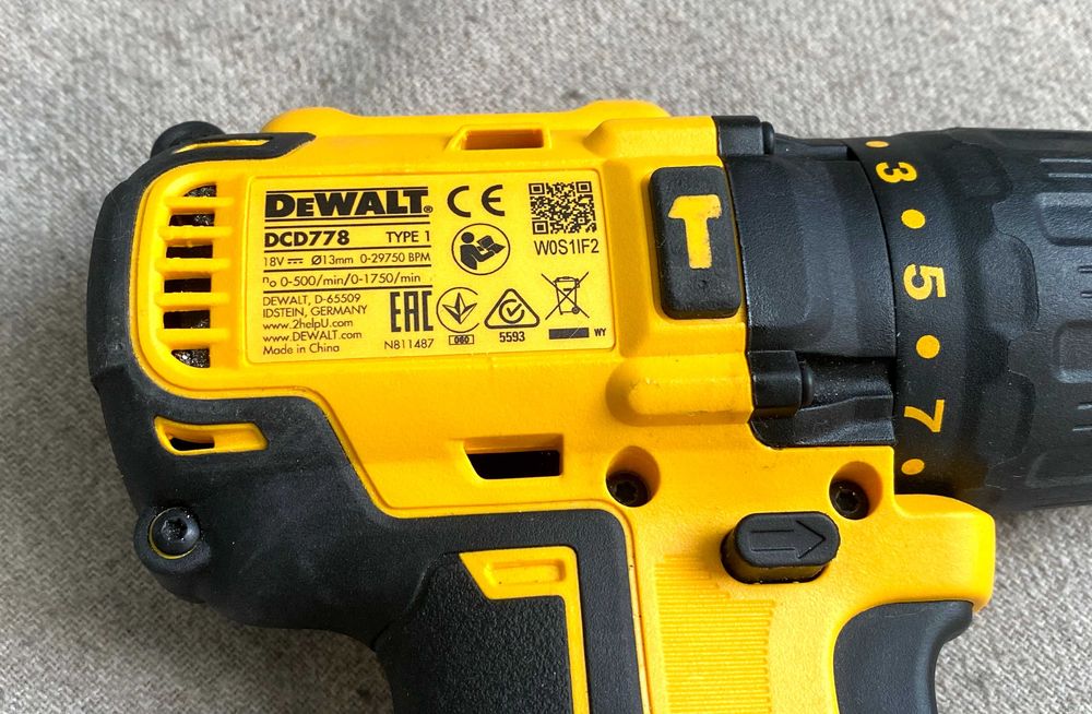 Masina de gaurit si insurubat cu percutie brushless Dewalt DCD778 corp