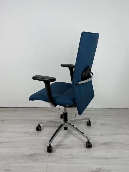 Ръководен офис стол от Dauphin за дома и офиса обзавеждане