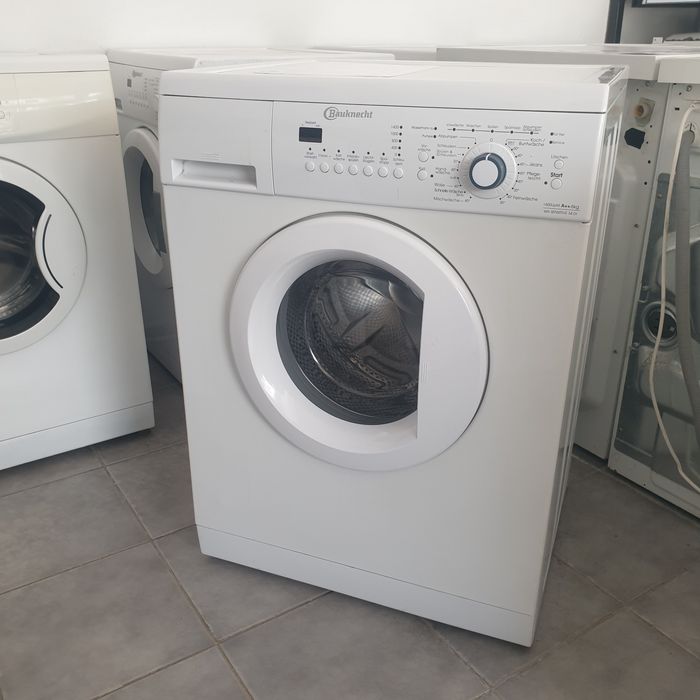 Masina de spălat rufe Bauknecht  / 5oo lei. Wa 522 sense