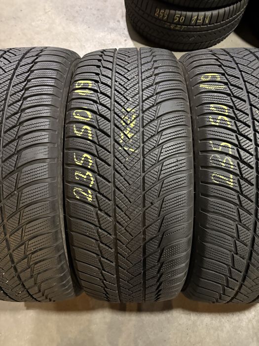 Anvelope iarna 235/50/19 Bridgestone Blizzak LM 001 99H 235 50 19 R19