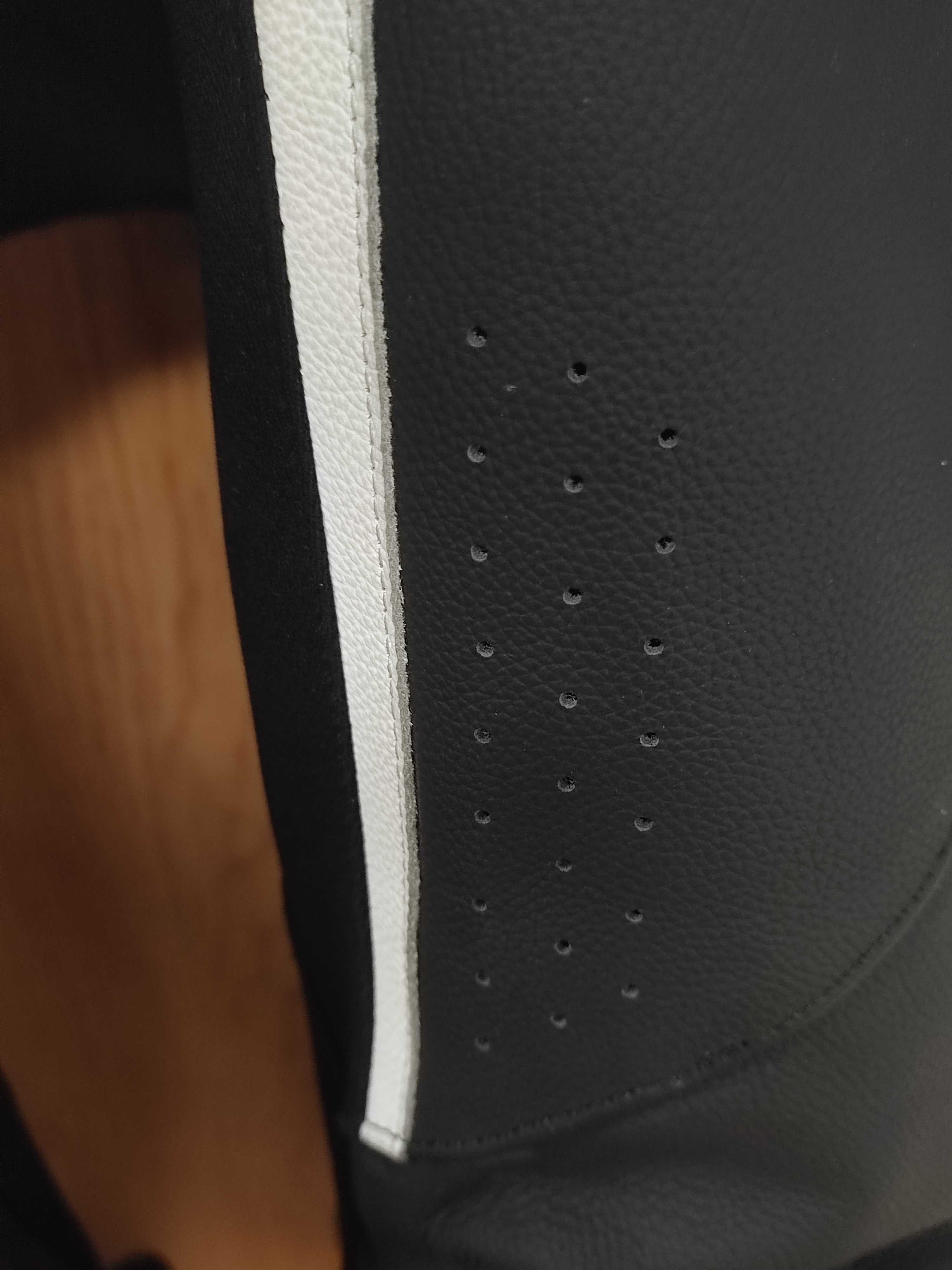 Мото еккип от една част Alpinestars Missile V2 One Piece Leather Suit