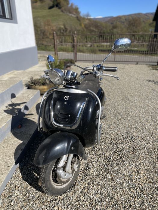 Vand scuter 125